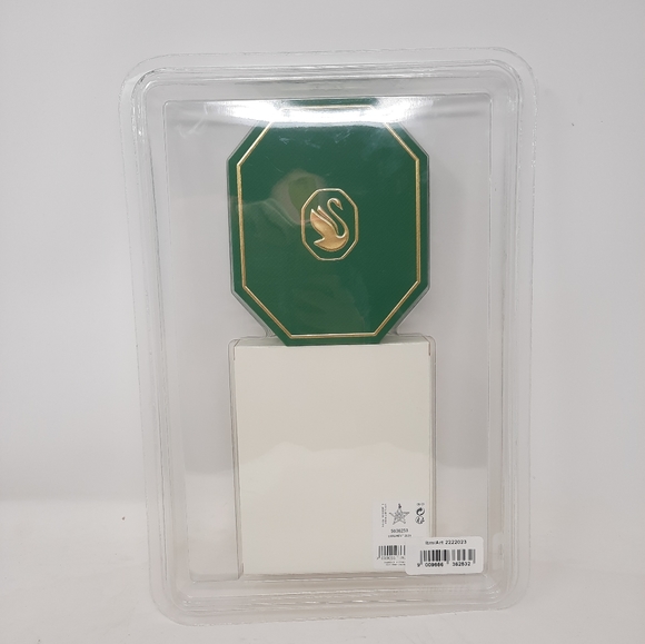 Swarovski | Crystal Snowflake Christmas Ornament | 2023 Edition | 2.5" - Picture 4 of 5